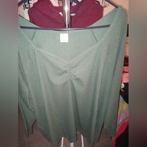 Green plus size shirt